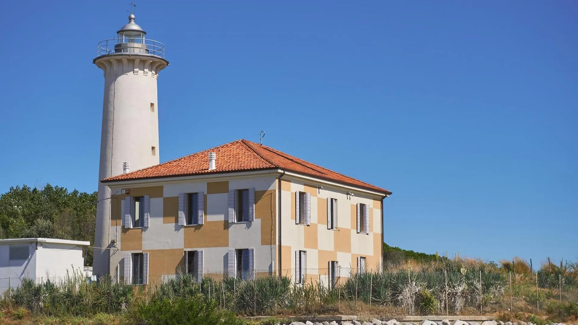 Bright Flat In Residence With Pool - Beahost Bibione Apartament